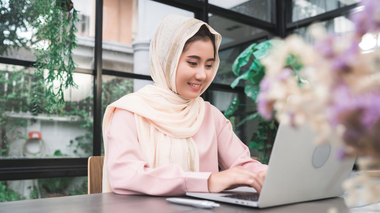 bekerja di bulan ramadan